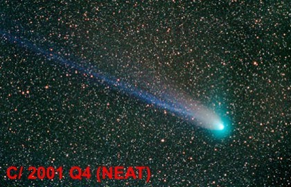 cometa NEAT no ceu em 2001