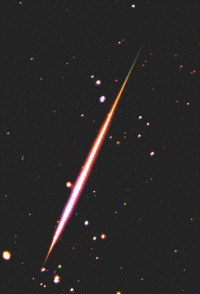 asteroides caindo com o rastro no ceu