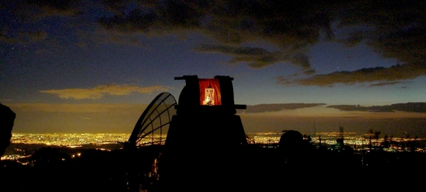 Agosto/06 - Belo Horizonte ao fundo  - Luiz Fernando Assis Lage (astrônomo amador)