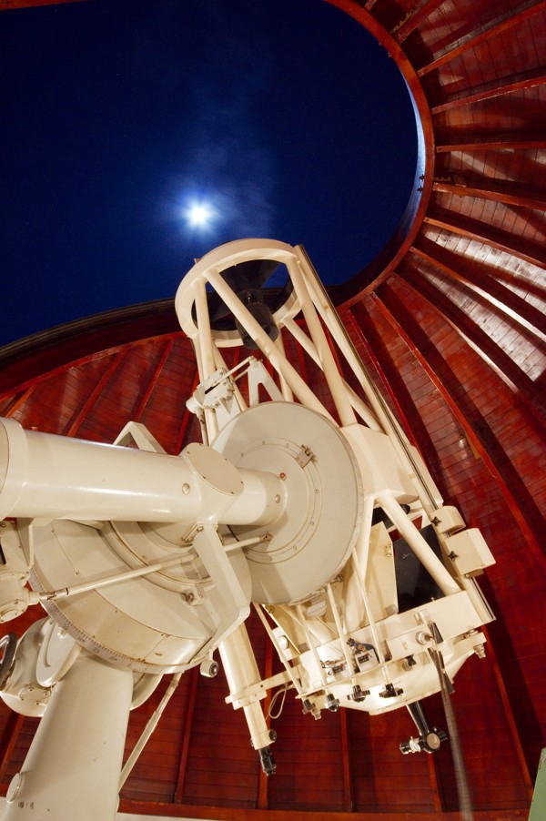 Outubro/09 - O Telescópio Principal do Frei Rosário - Luiz Lage - Fotógrafo e Astrônomo Amador

        Veja lindas astrofotografias de Luiz Lage em:
        
        http://www.flickr.com/photos/luizlage/sets/72157604028301839/
 
        